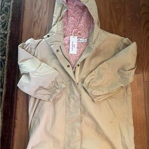 Vineyard Vines Girls size M Beige Hooded Jacket